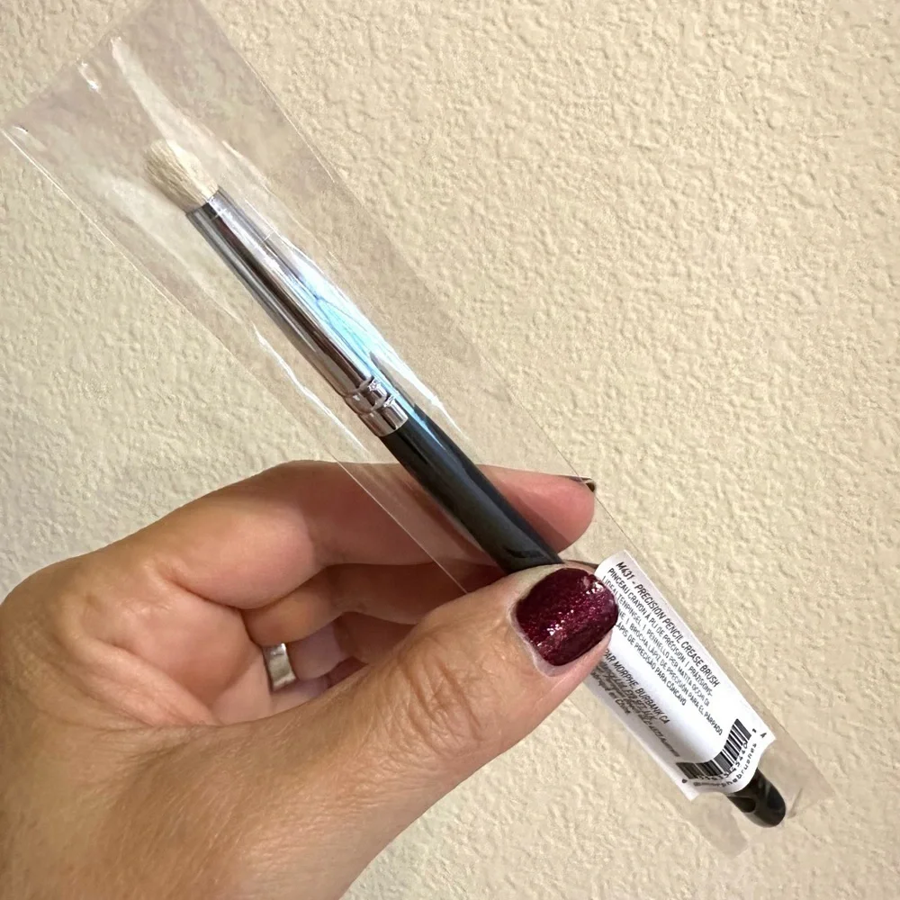 Morphe M431 Precision Pencil Crease Brush NEW IN PACKAGE